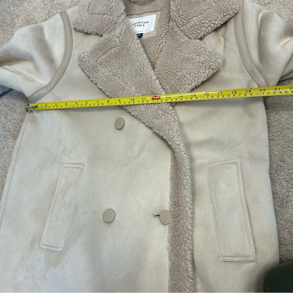 American Eagle double-breasted Vegan faux shearling coat light beige cream Sz L - Picture 9 of 14